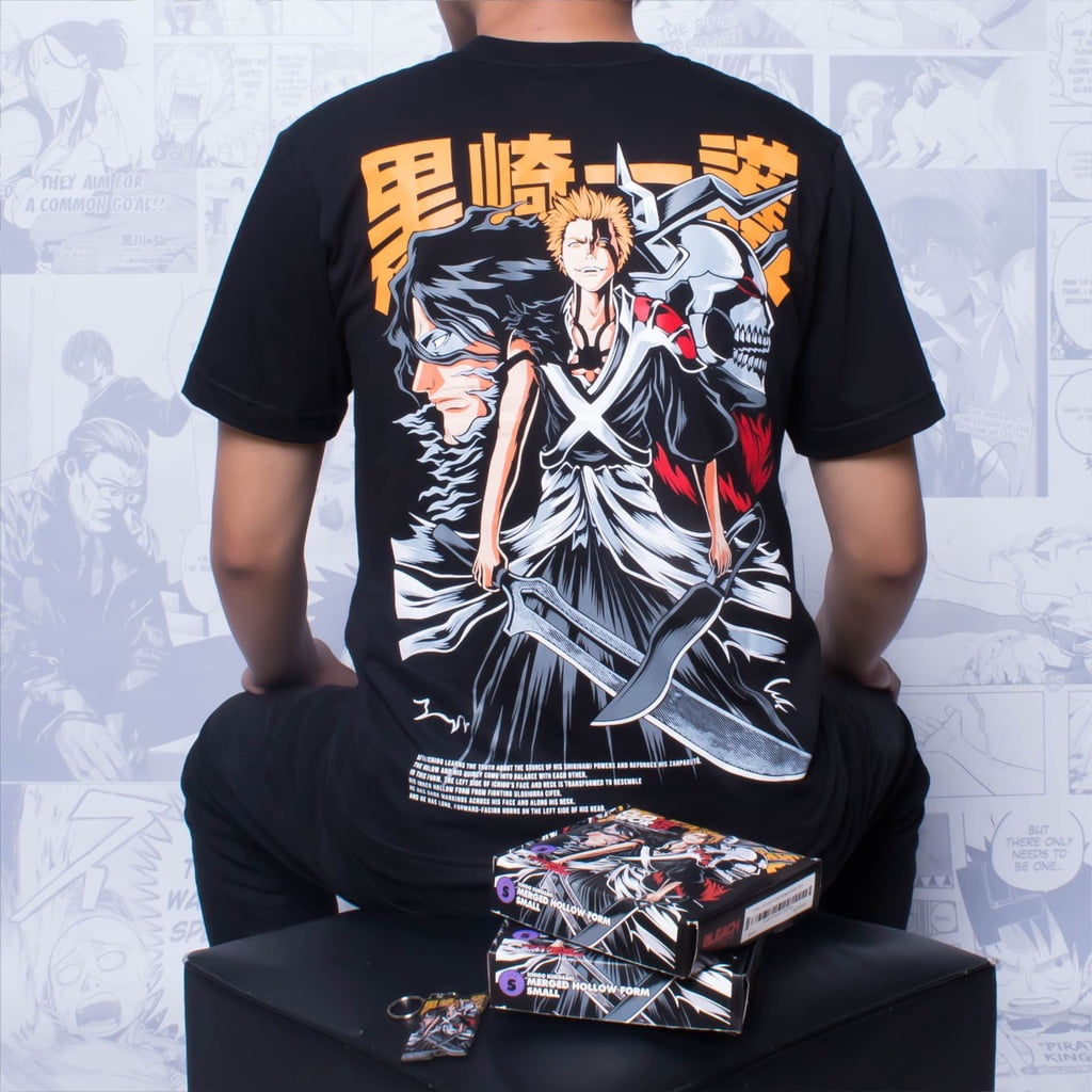 Embrace your inner hero with this captivating Clowor T-shirt celebrating the determined Kurosaki Ichigo!
